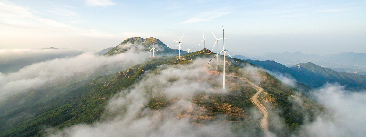 Wind Power Generation In The Sea Of Clouds，Wind Power Generator Before Sunrise Sunset